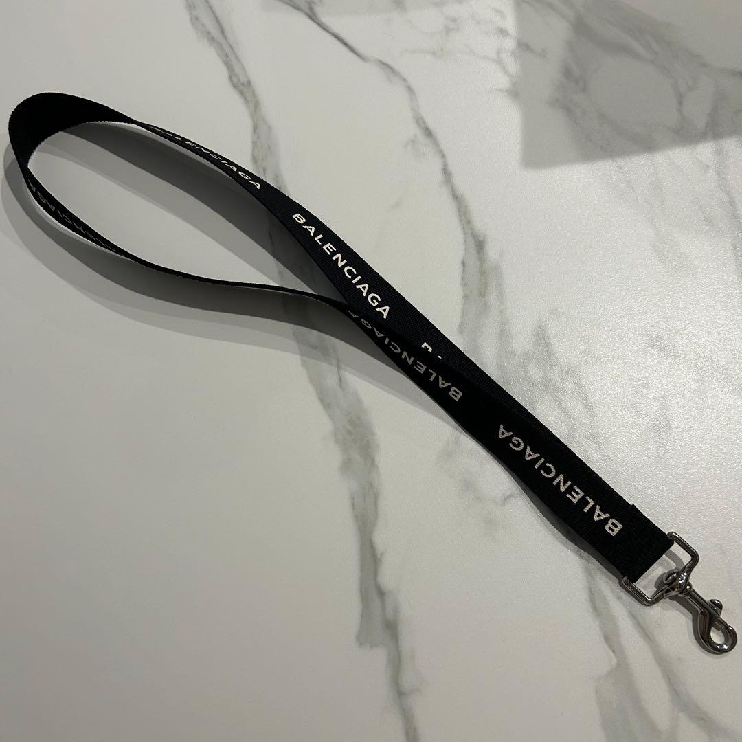 あ*迎様 BALENCIGA ネックストラップ　キーホルダー