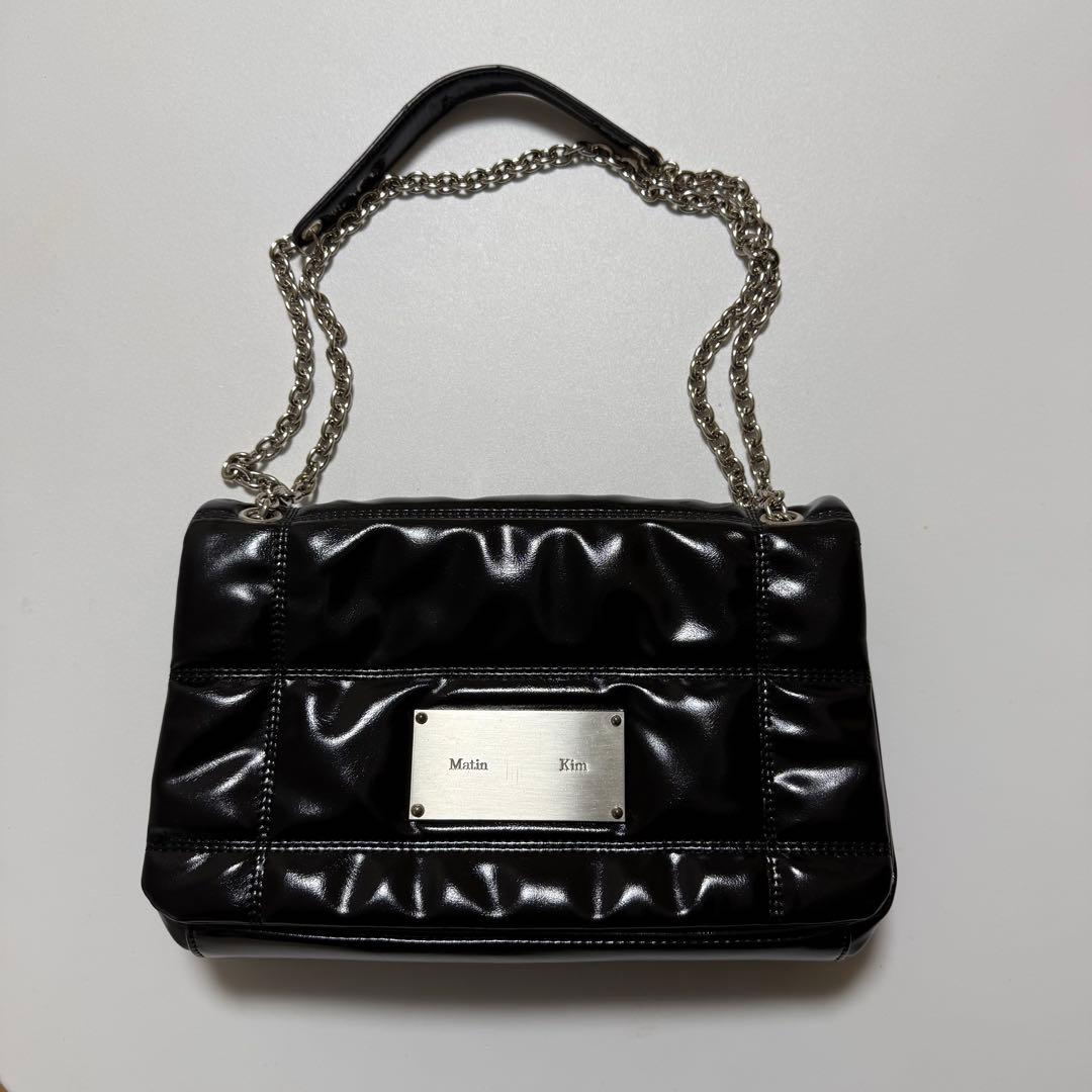 Matin Kim ブラック ショルダーバッグ