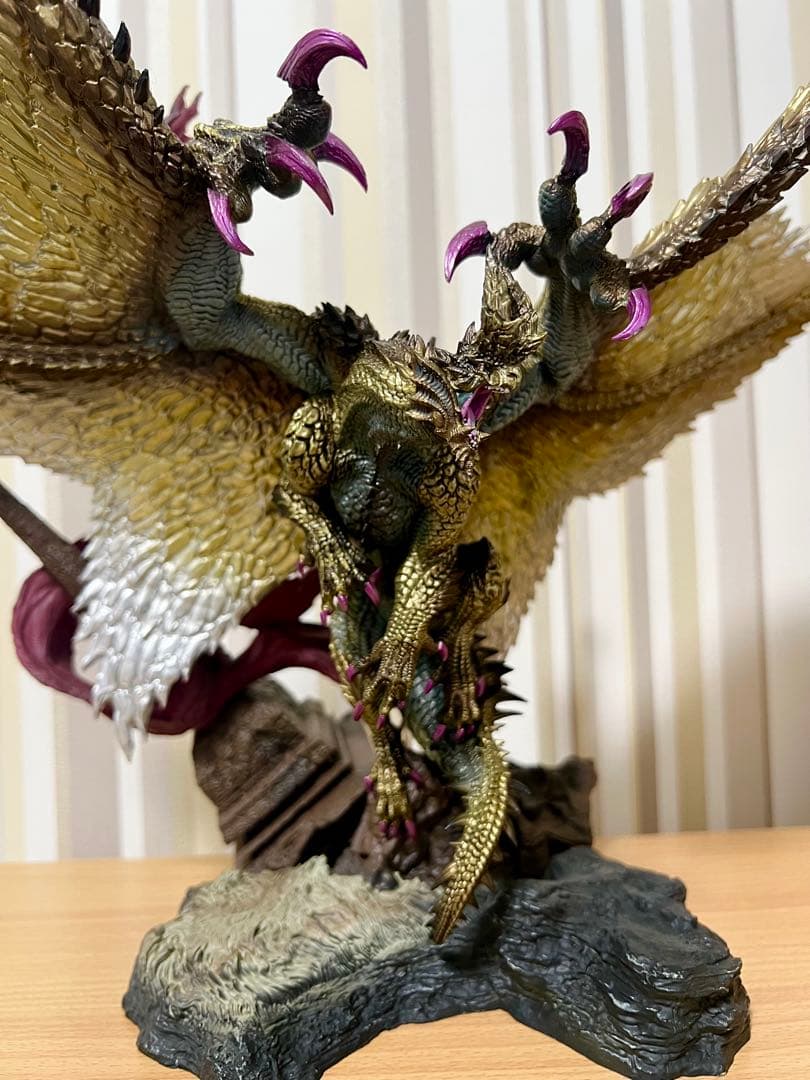 モンスターハンター クリエイターズモデル 天廻龍 シャガルマガラ CFB クリエイターズモデル 天廻龍 シャガルマガラのご紹介 - YouTube