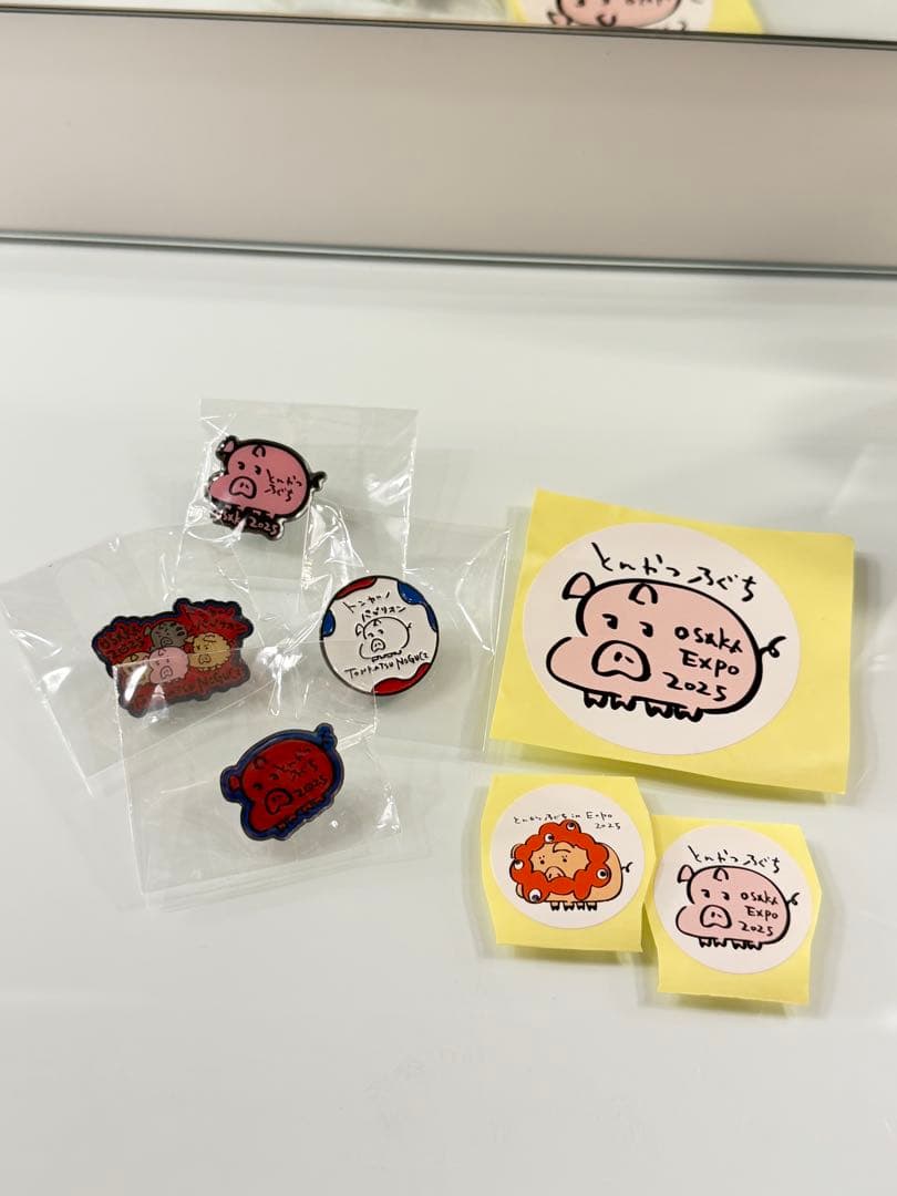 EXPO2025 大阪関西万博 とんかつ乃ぐち ピンバッジ 4個 シール3枚