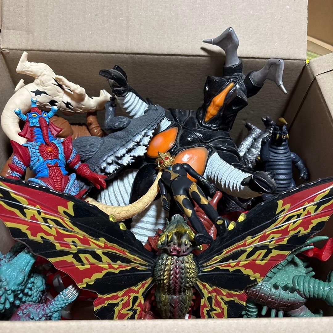 ゴジラ　ウルトラマン　特撮フィギュア　ジャンク　まとめ売り　50点以上 特撮 怪獣 食玩 ジャンク ハンパ物 ゴジラ ウルトラマン 悪魔くん UFO