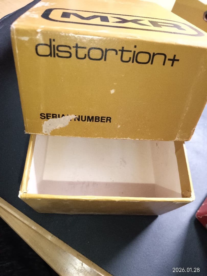 MXR dyna comp 81年ビンテージ 元箱有り オマケ有り - メルカリ