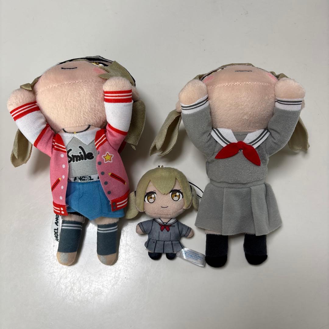 プロセカ 小豆沢こはね 寝そべり ぬいぐるみ - メルカリ