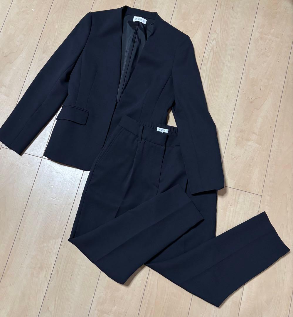 J プラステ　2WAYストレッチカラーレスジャケット・テーパードパンツ