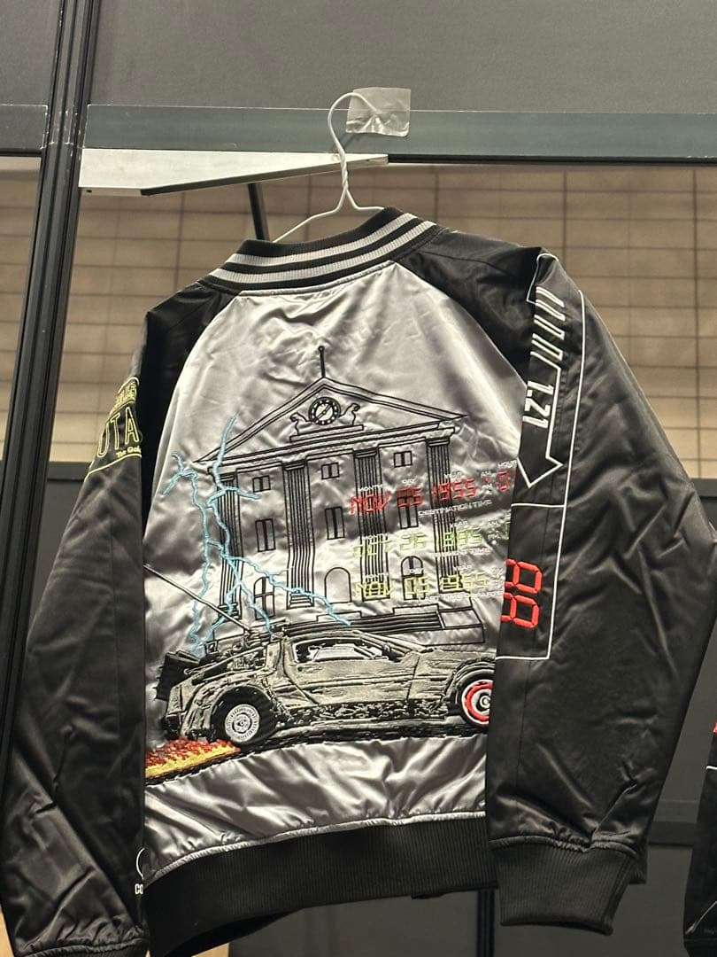 コミコンくじ スカジャン バックトゥーザ・フューチャー - メルカリ