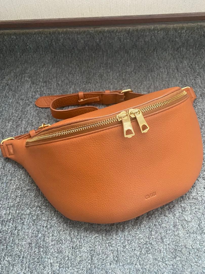 ch!iiibag チーバックShrink LeatherWaist Bag