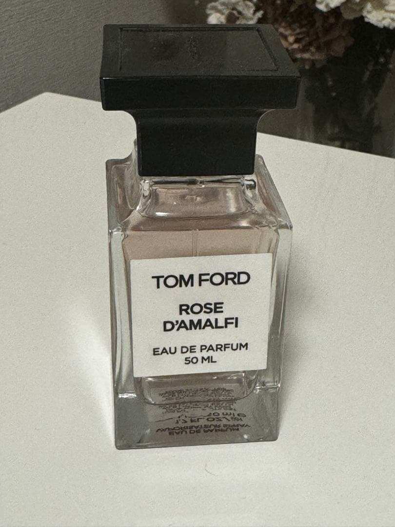 【ほぼ新品】トムフォード ローズ ダマルフィ オード パルファム スプレィ
