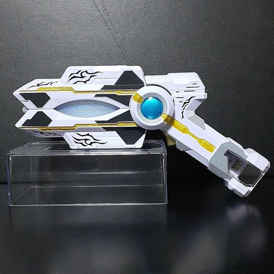 ウルトラマン トリガー ガッツ スパークレンス トリガートゥルース 風