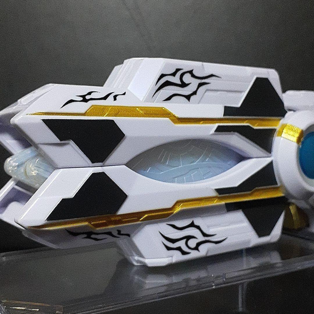 ウルトラマン トリガー ガッツ スパークレンス トリガートゥルース 風