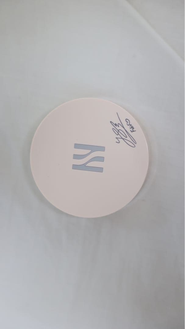 Felix フィリックス コラボ ファンデーション サイン入り - メルカリ