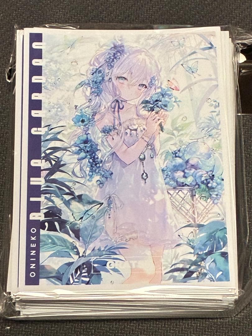 GRATS！ グラッツ スリーブ 「BLUE GARDEN」 おにねこ - メルカリ