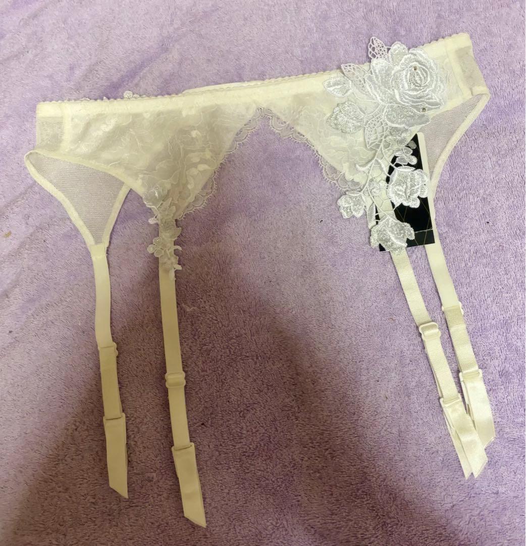 新品タグ付き Salute サルート 10G ガーターベルト M IV ガーター