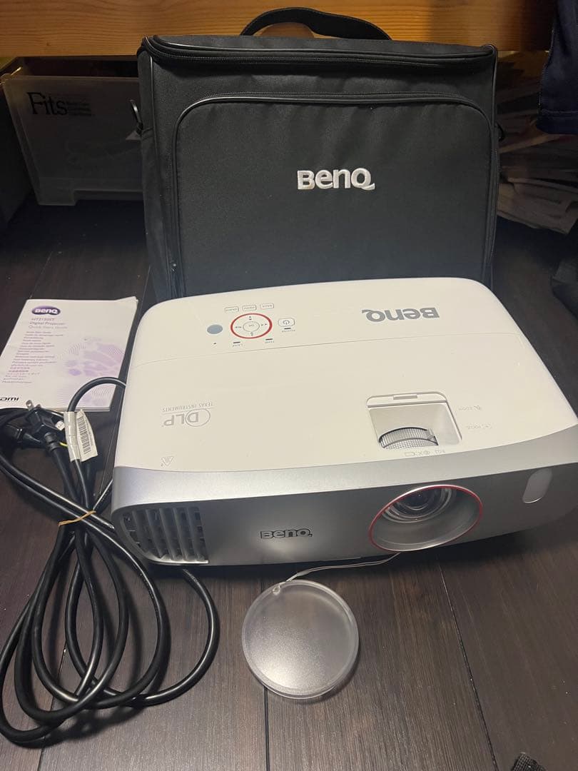 BenQ HT2150STホームプロジェクター フルHD 60FPS