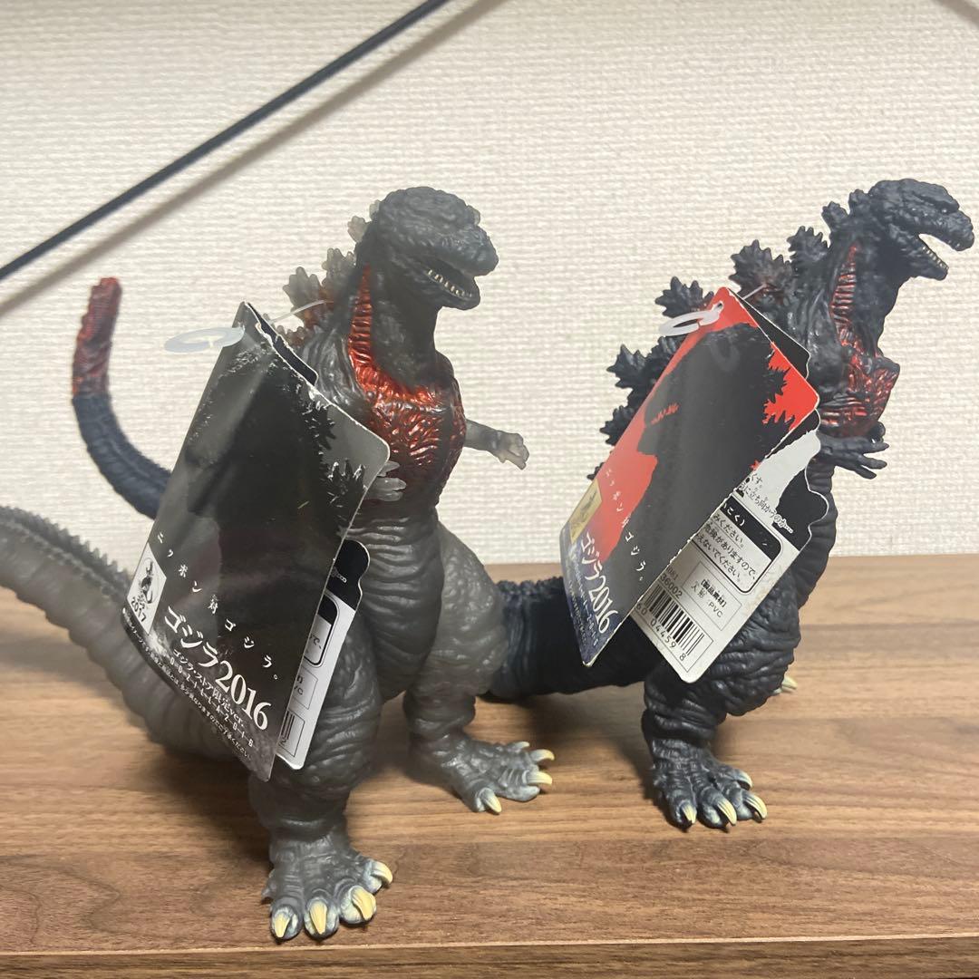 ムービーモンスターシリーズ　シンゴジラ　ソフビ　2個セット
