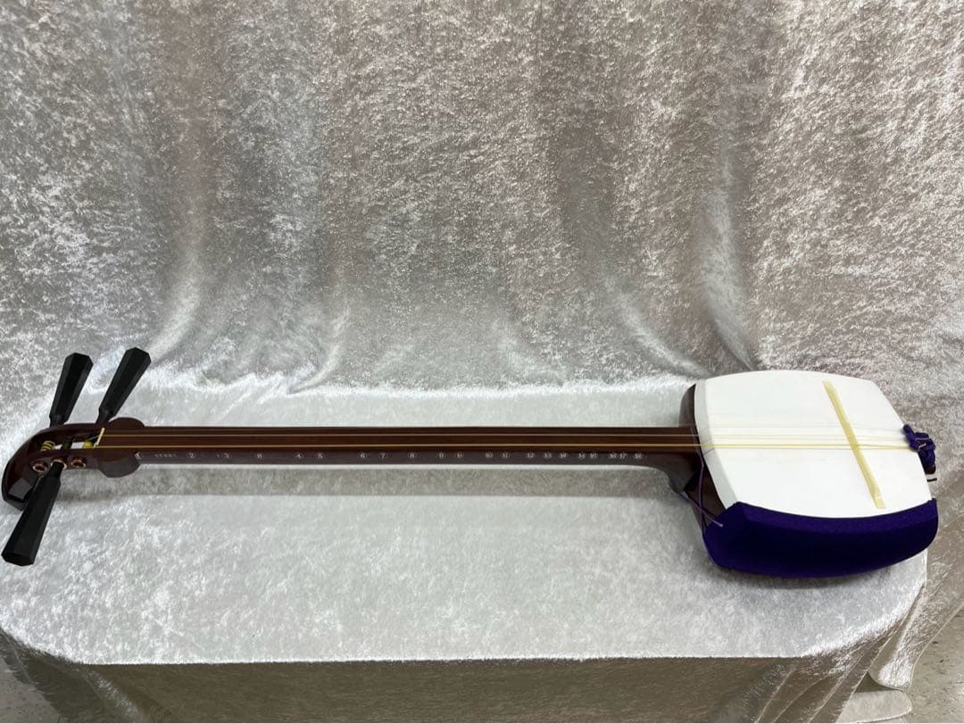 津軽三味線　太棹　銀河印　ソフトケース付