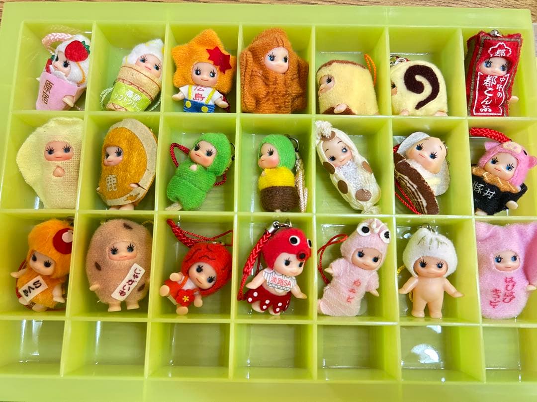 ご当地キューピー　コスチュームキューピー　まとめ売り　21個　スイーツ　食べ物 Amazon.co.jp: ご当地 コスチュームキューピー 完全カタログ700