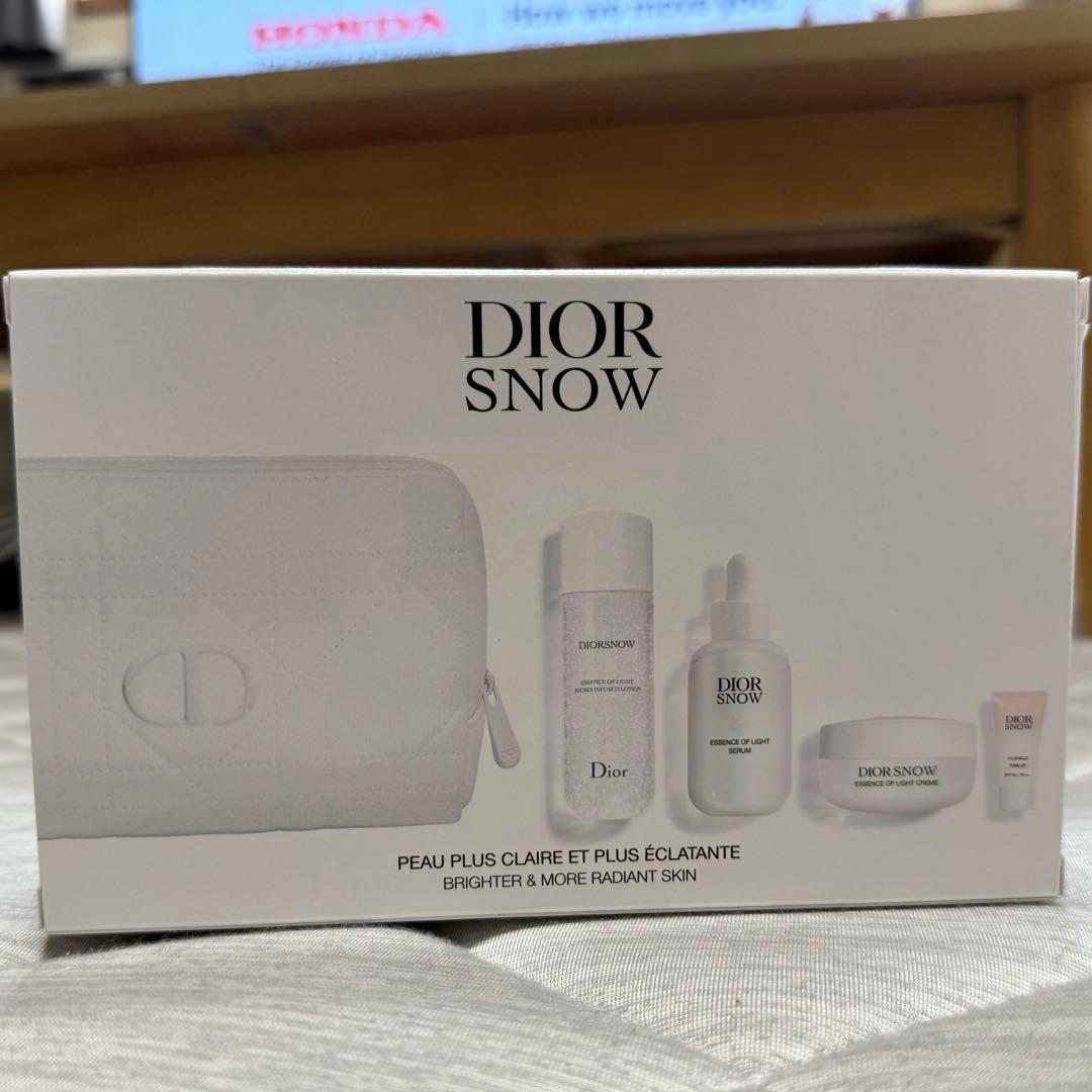 DIOR エッセンスコフレ