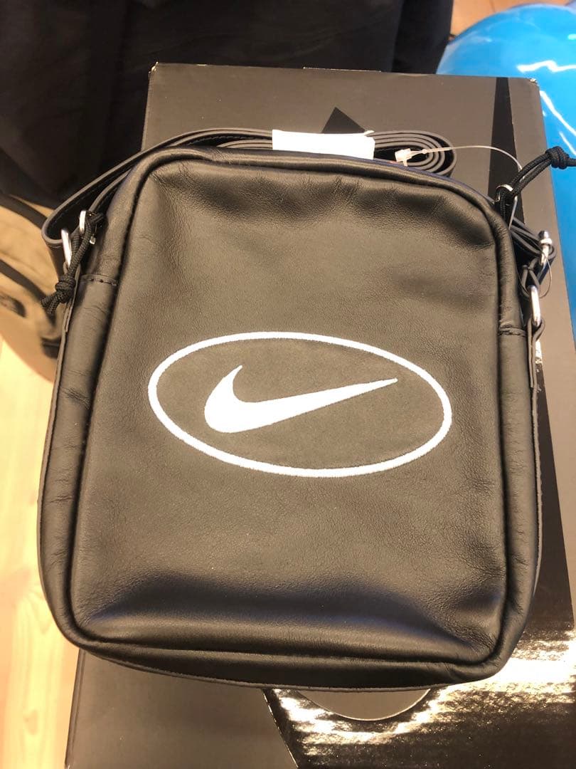 バッグ Supreme x Nike Leather Shoulder BagBlack Supreme/NikeLeather Shoulder Bag シュプリーム/ナイキ レザー