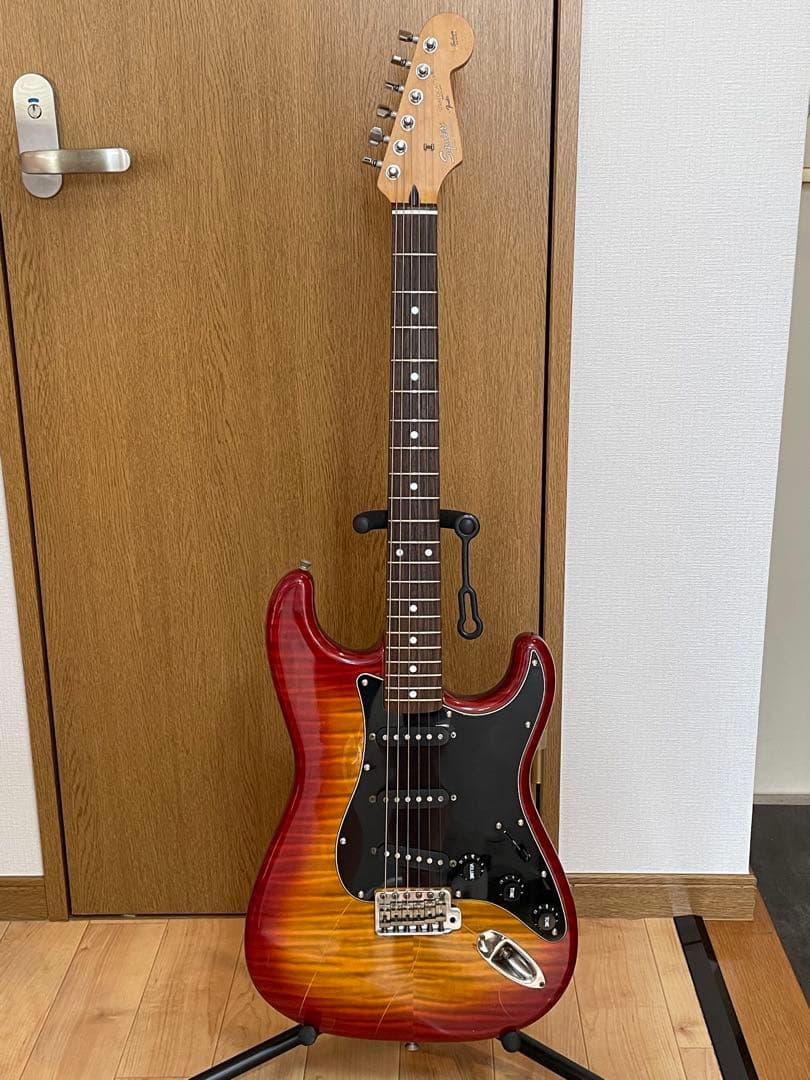 フジゲン製造期 日本製 SST-33 Squier Stratocaster Squier Stratocaster SST-33 Silver Series '94-'95 | tenokuni-japan