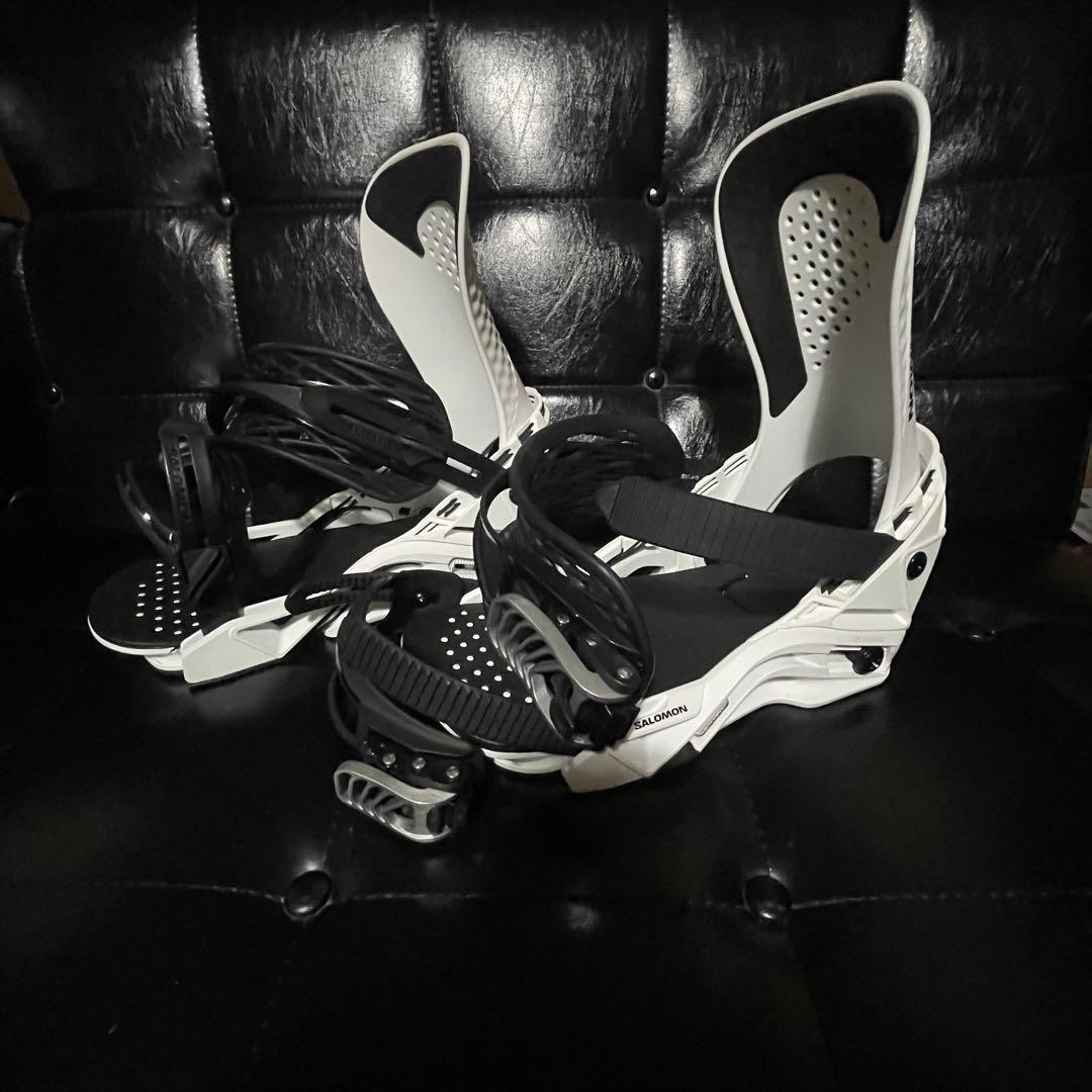 SALOMON スノーボード　HOLOGRAM サイズM 24-25モデル