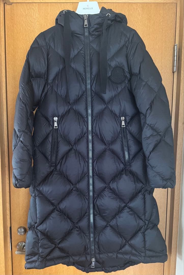 モンクレール　ダウンジャケット　サイズ0 ブラック MONCLER (モンクレール) ナイロン フルジップ フレア ショート ダウン