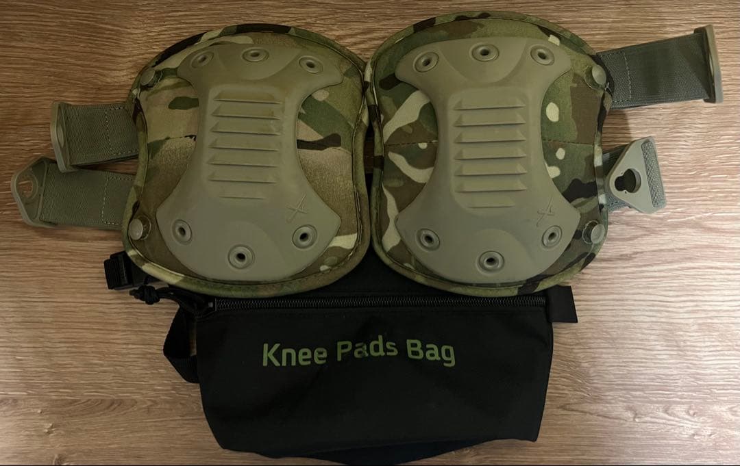 実物 美品 イギリス陸軍 マルチカム (MTP) VIRTUS ニーパッド