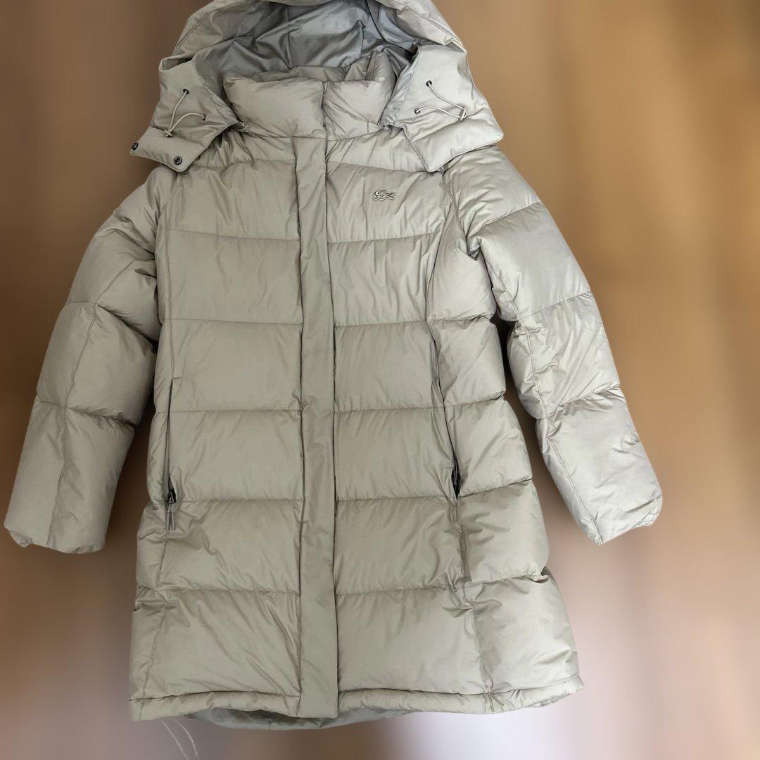 あこたんポンタ！LACOSTE フード付きベージュダウンジャケット