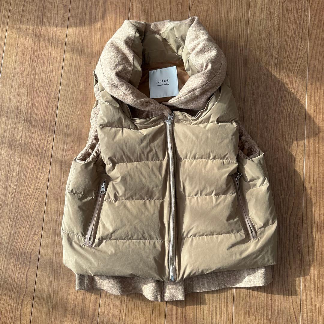 irisé ベージュ ダウンベスト フード付き