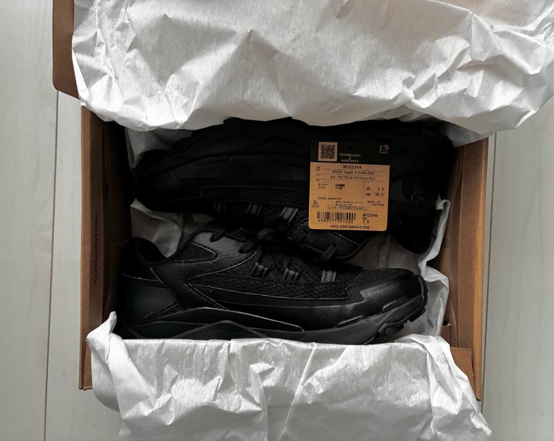 THE NORTH FACE ベクティブ タラバル フューチャーライト 25.5