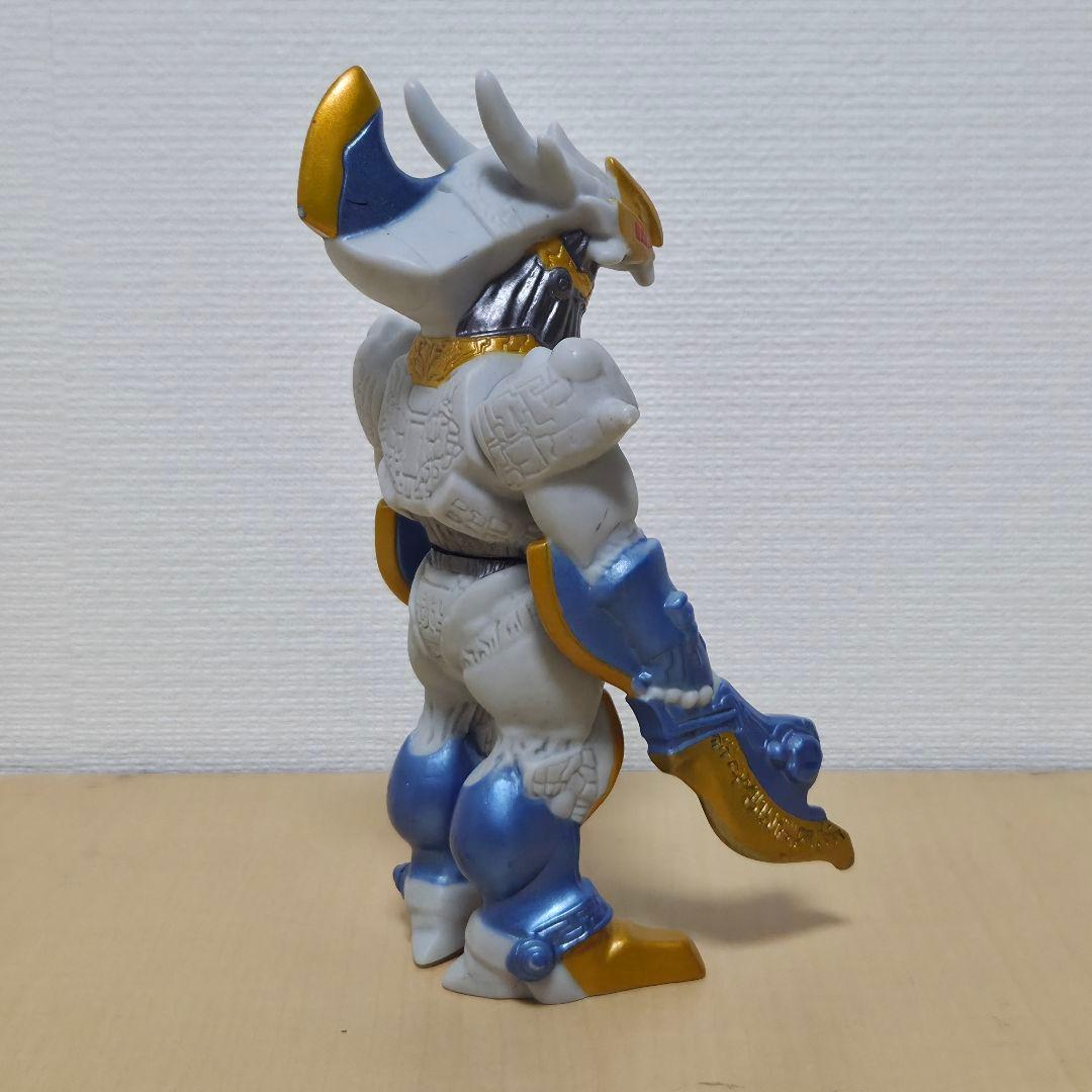 ウルトラ怪獣 ギャラクトロン mk2 ソフビ 500 - メルカリ