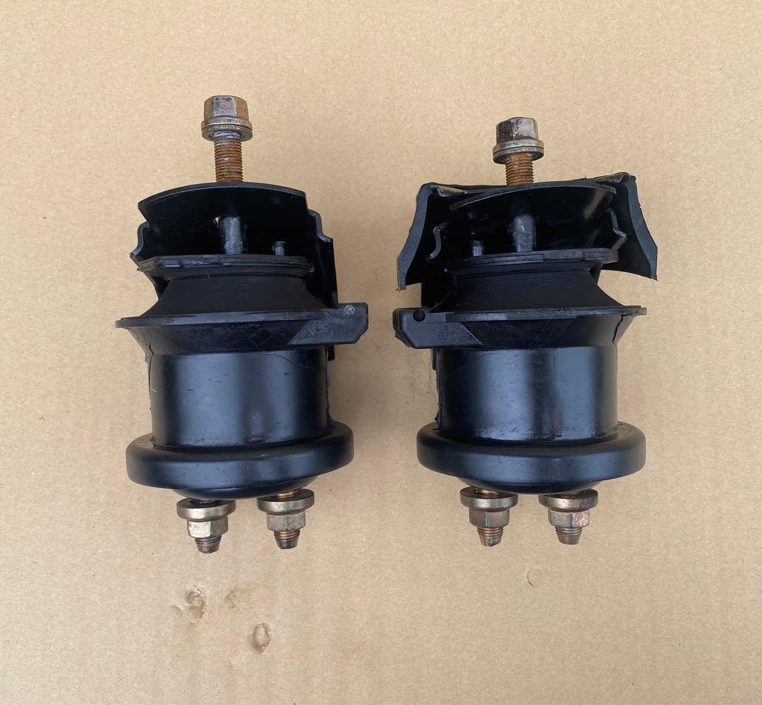 トヨタ　17クラウン JZS171W アスリート　 エステート　エンジンマウント