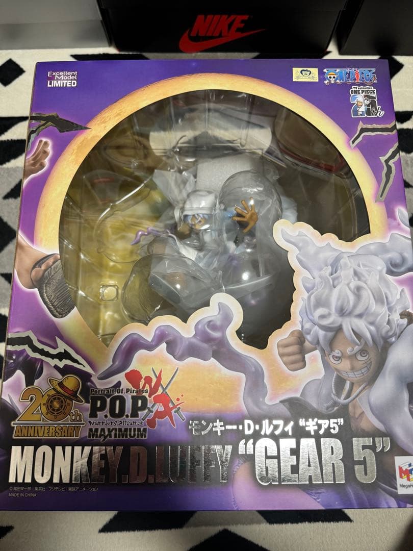 ルフィ　ワンピース　MONKEY.D.LUFFY \