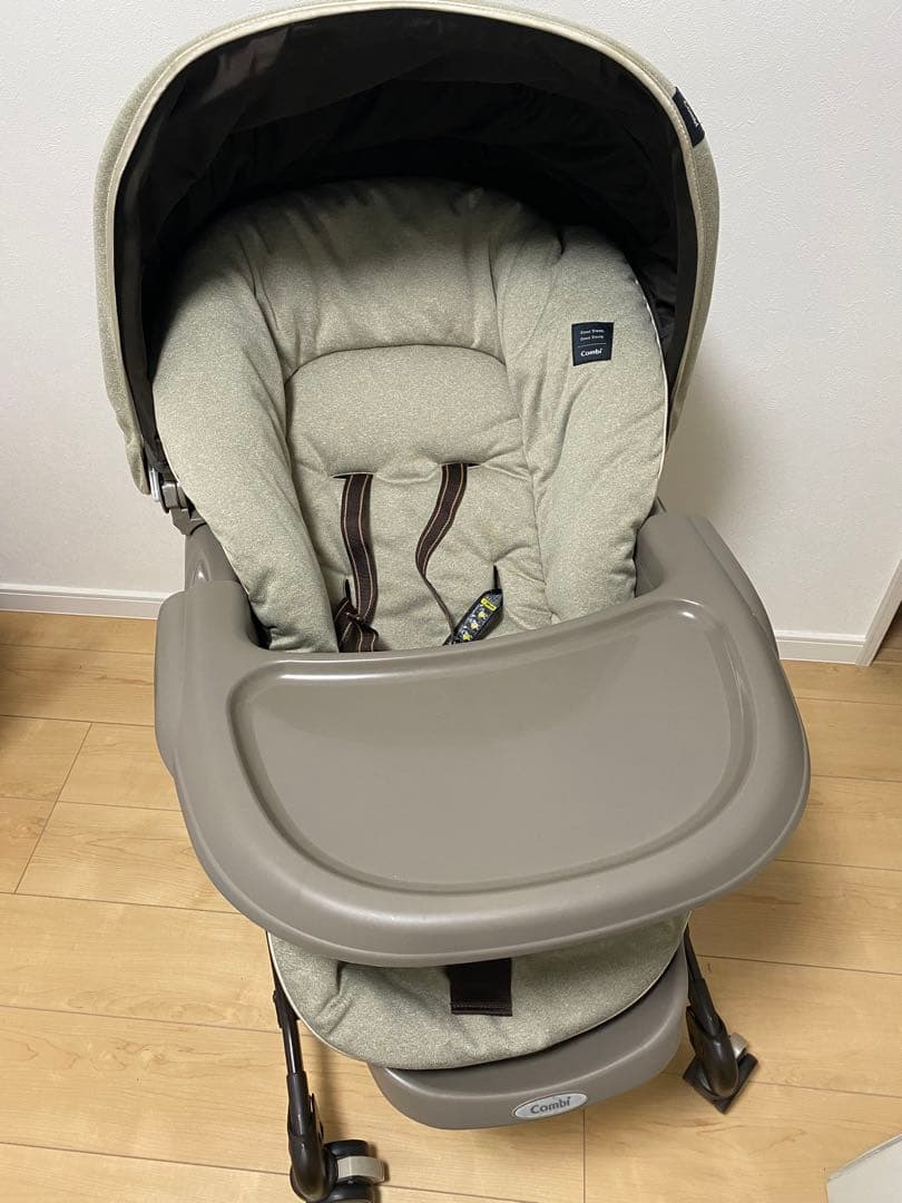 Combi ハイローチェア　手動　ベビーラック　おやすみドーム付き Combi（コンビ） 【ベビーラック レンタル】コンビ ネムリラ AUTO