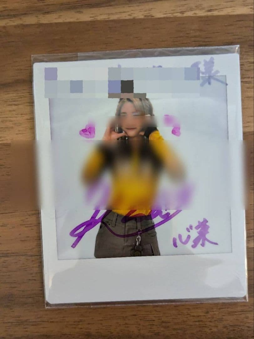 ME:I　佐々木心菜　直筆サイン入りポラロイド