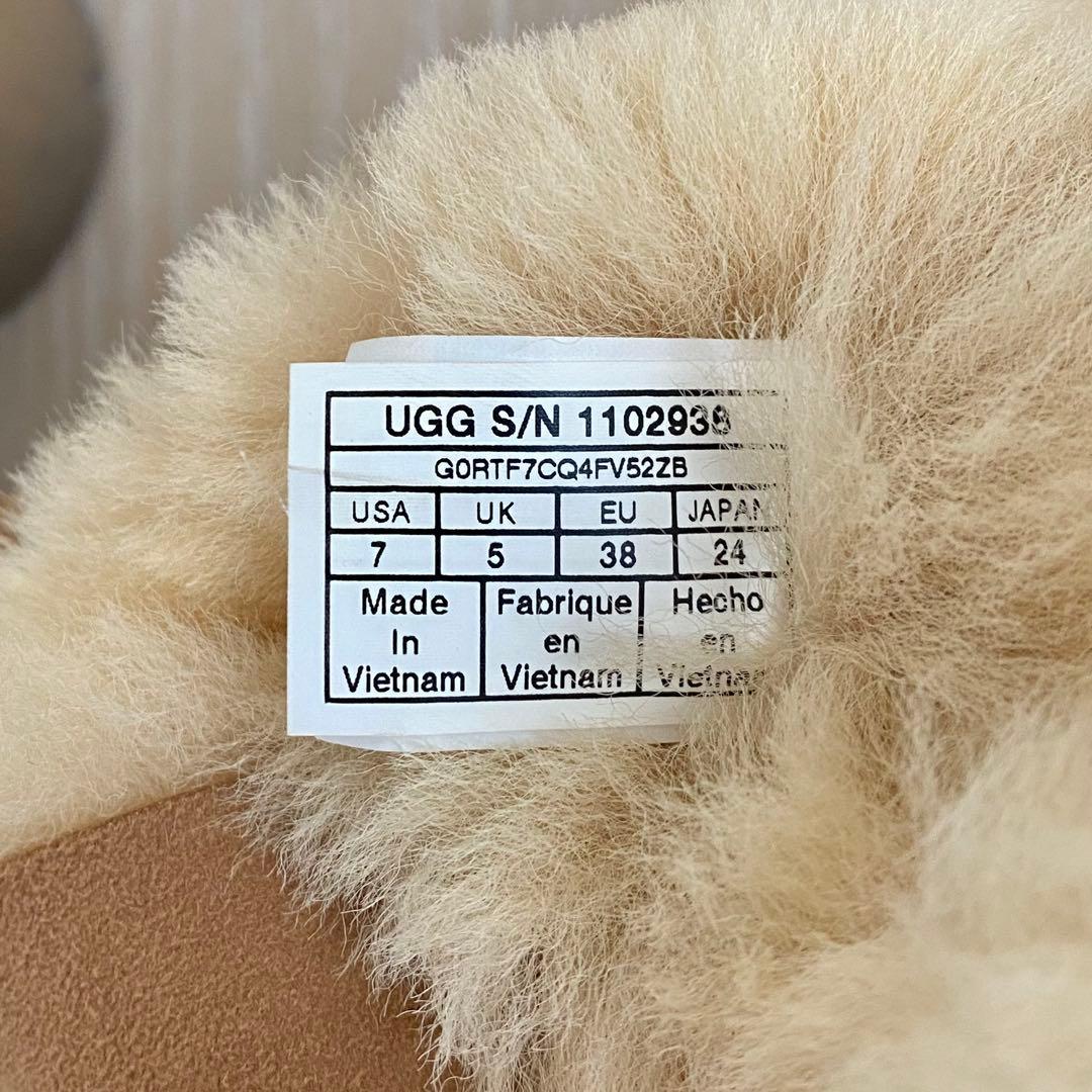 希少】 UGG リボン付きムートンブーツ 24cm 限定カラー - メルカリ