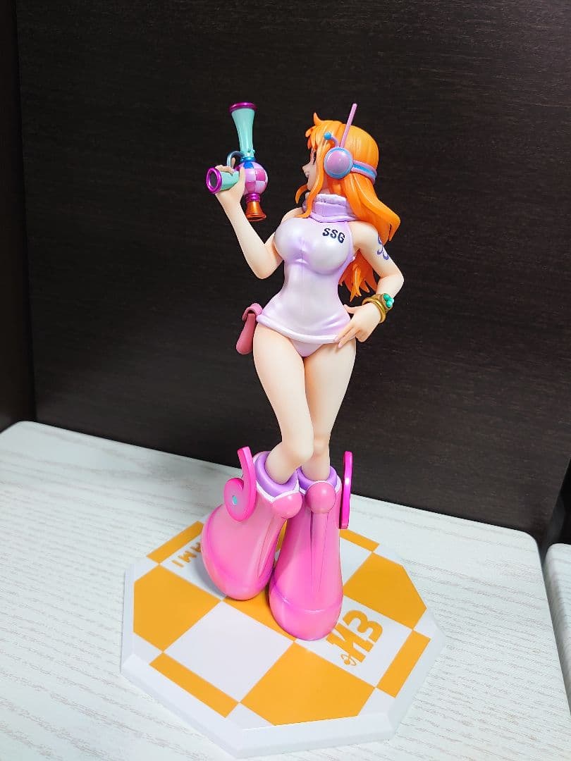 P.O.Pワンピース ナミ Evolutionary History - メルカリ