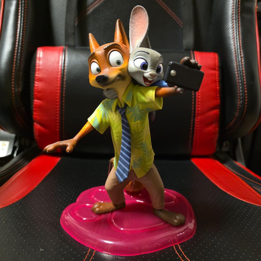 美品 Happyくじ A賞 ニック ジュディ セルフィーフィギュア ズートピア