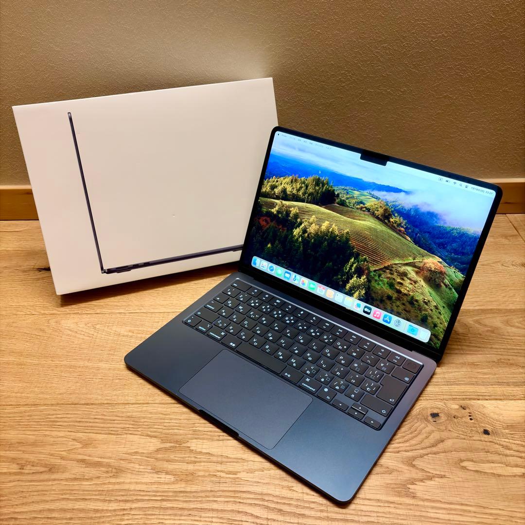 【極美品】 MacBook Air M2 8GB 256GB バッテリー100%