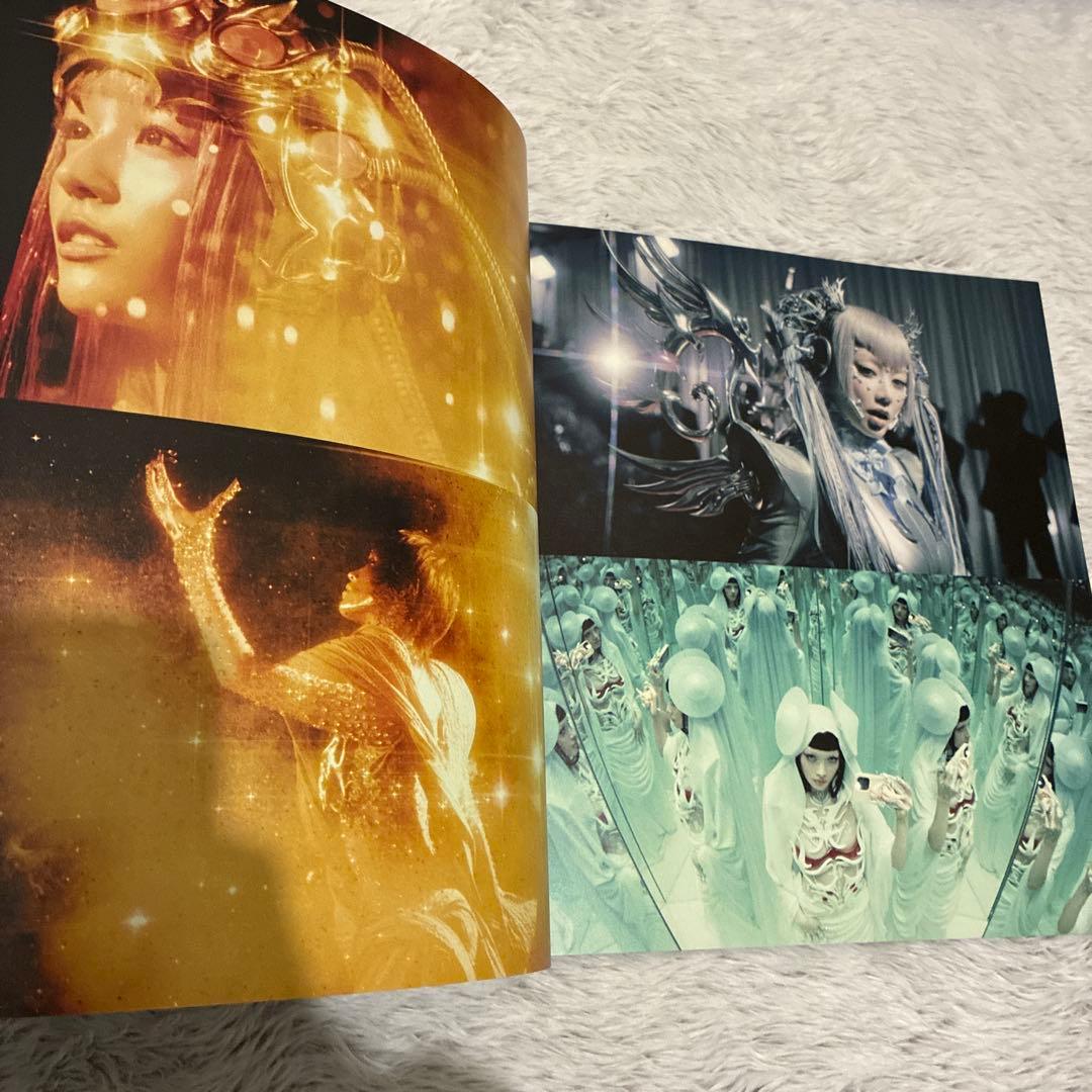 XG グッズ4点セット THE CORE ダウンジャケットPhotobook - メルカリ