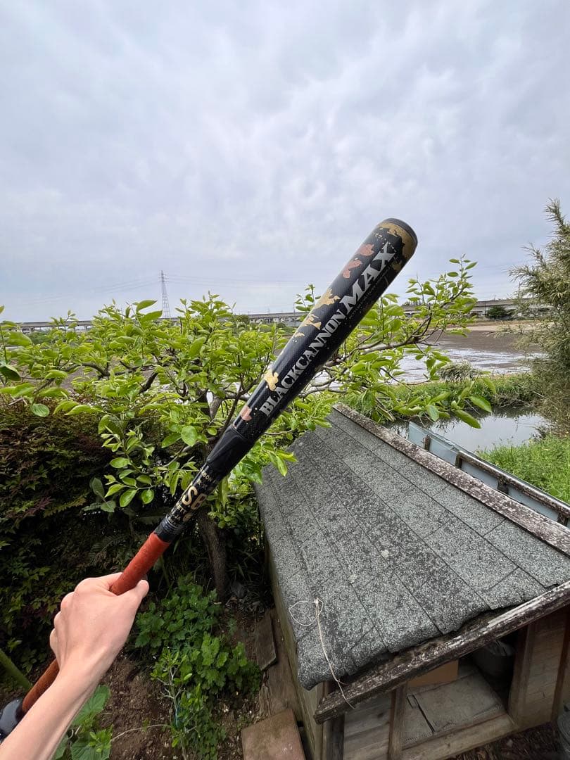 美品ゼット 軟式用バット ブラックキャノンMAX ケース付きです！