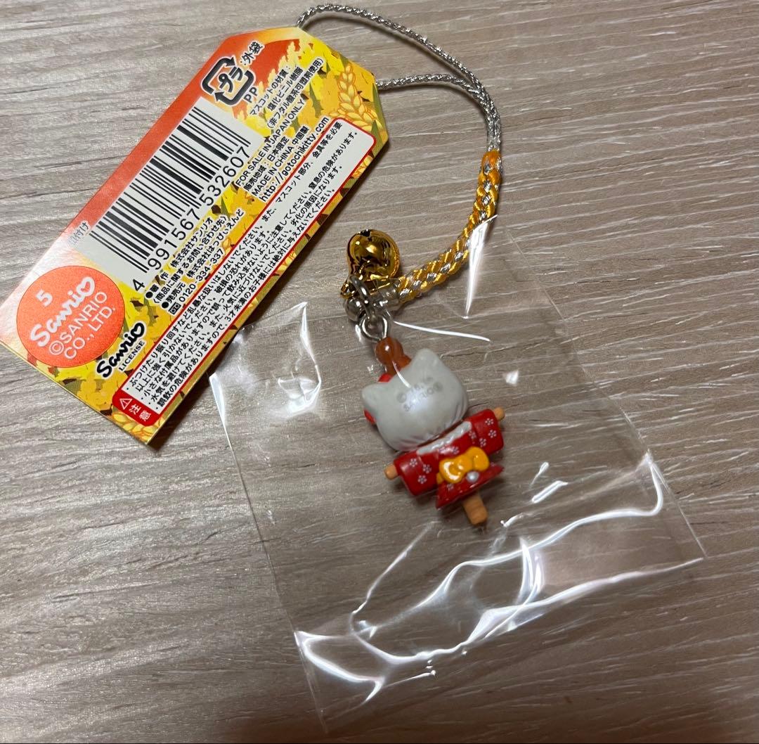 激レア◎新潟限定◎かかしキティ◎根付けストラップ - メルカリ