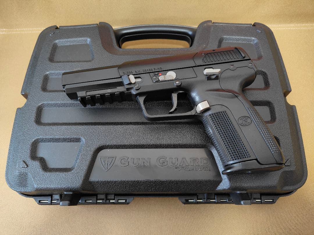 東京マルイ FN5-7 ガスブローバックエアガン ファイブセブン ガンケース付き