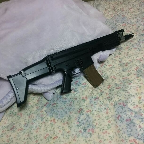 エアガン　スカーライト