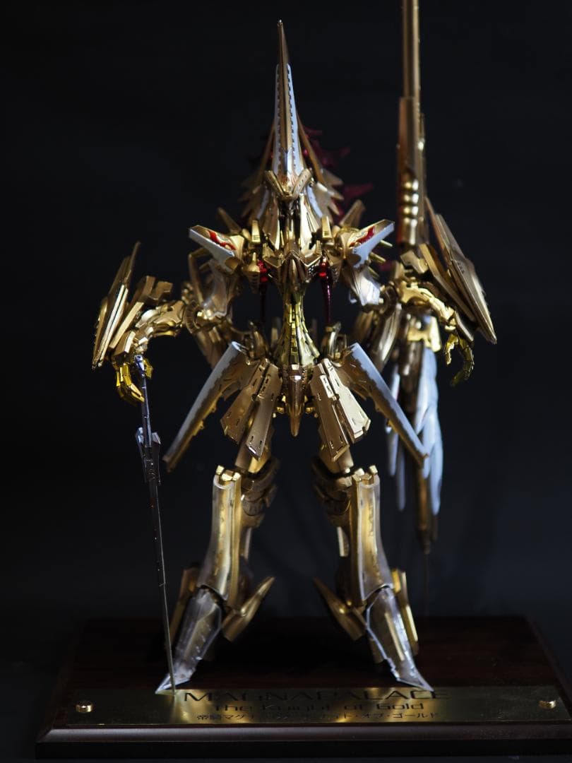 1/72 MGP 帝騎マグナパレス ザ・ナイト・オブ・ゴールドFSSファイブ