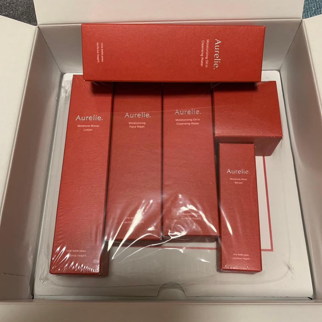 Aurelie. オレリー プレミアム集中ケア＋モイストクレンジングウォーター