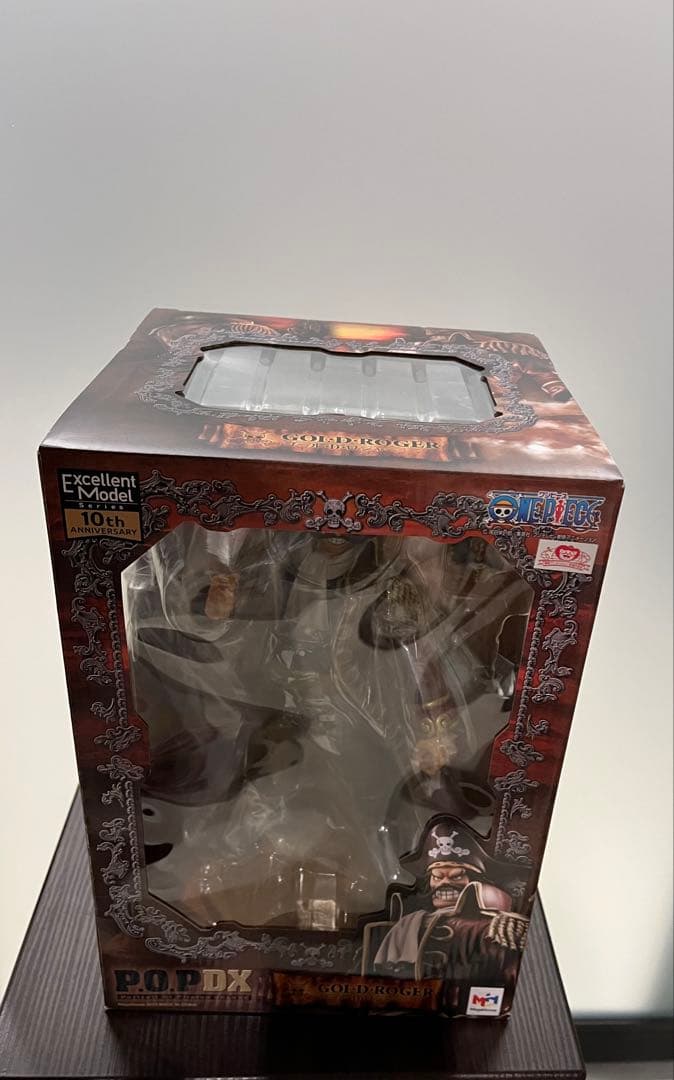 【新品未使用】ワンピース　フィギュア pop ゴール・D・ロジャー