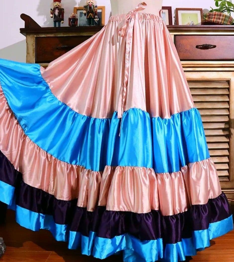 【タグ付き】光沢サテン　ジプシースカート　ピンク　ブルー　パープル　ダンス