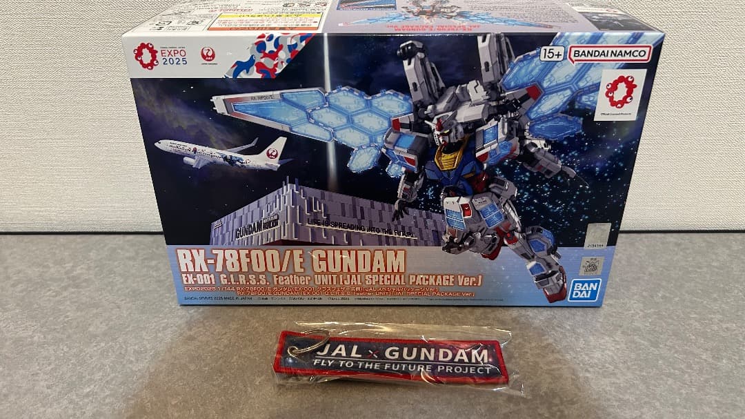 JALガンダム RX-78F00/E 特別パッケージ フライトタグ付 関西万博 大阪・関西万博の実物大「RX-78F00/E ガンダム」早くも商品化