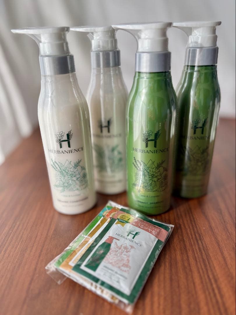 ハーバニエンス　シャンプー&コンディショナー2セット