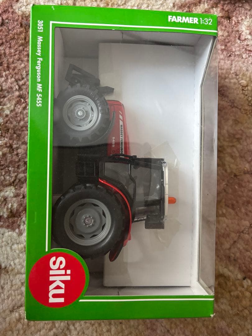 siku Massey Ferguson MF 5455 1:32 ファガソン